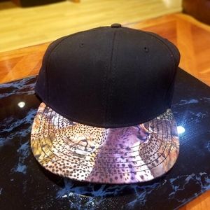 🆕️ Cheetah printed snapback cap hat